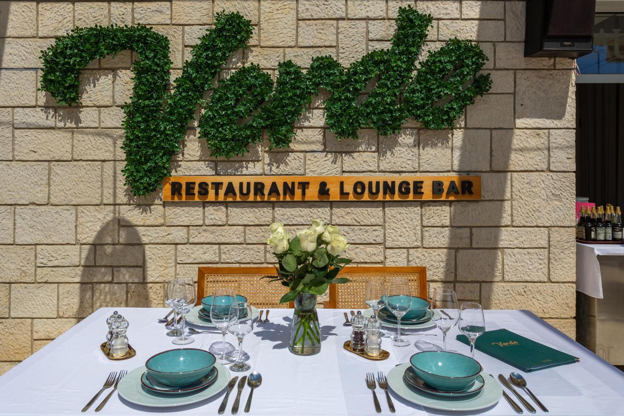 Hotel Adria Малинска Екстериор снимка